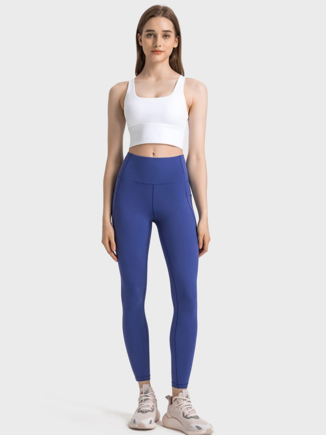 Scoop Neck Crisscross Straps Sports Bra - Znvia