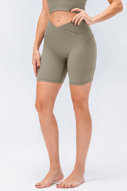 Waistband Sports Shorts – The Ultimate Blend of Comfort, Flexibility & Style - Znvia