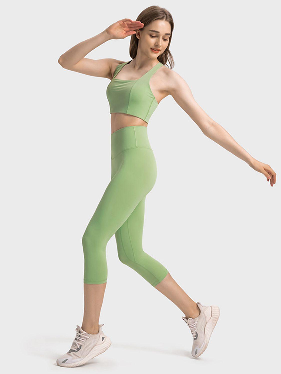 Scoop Neck Sports Bra - Znvia