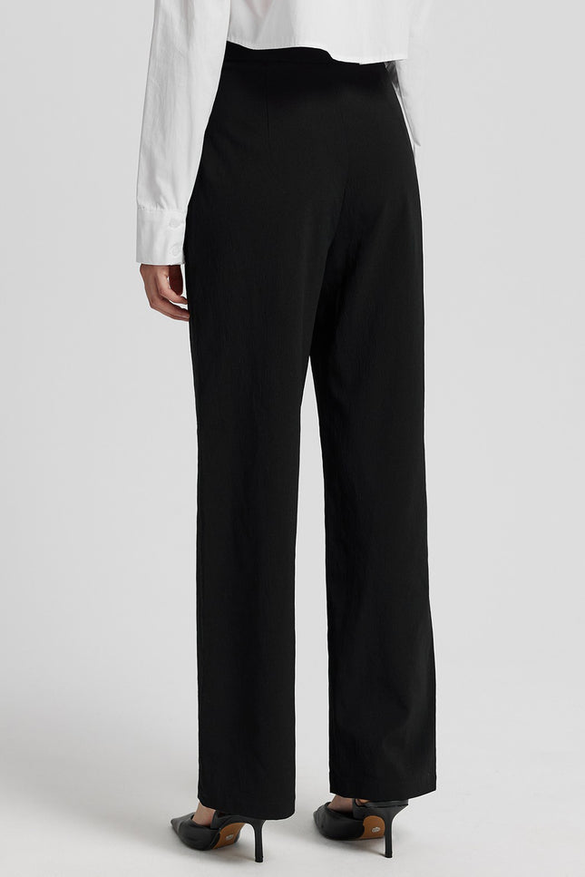 71b0890292864c04be1cd89ade0b02f7-Max