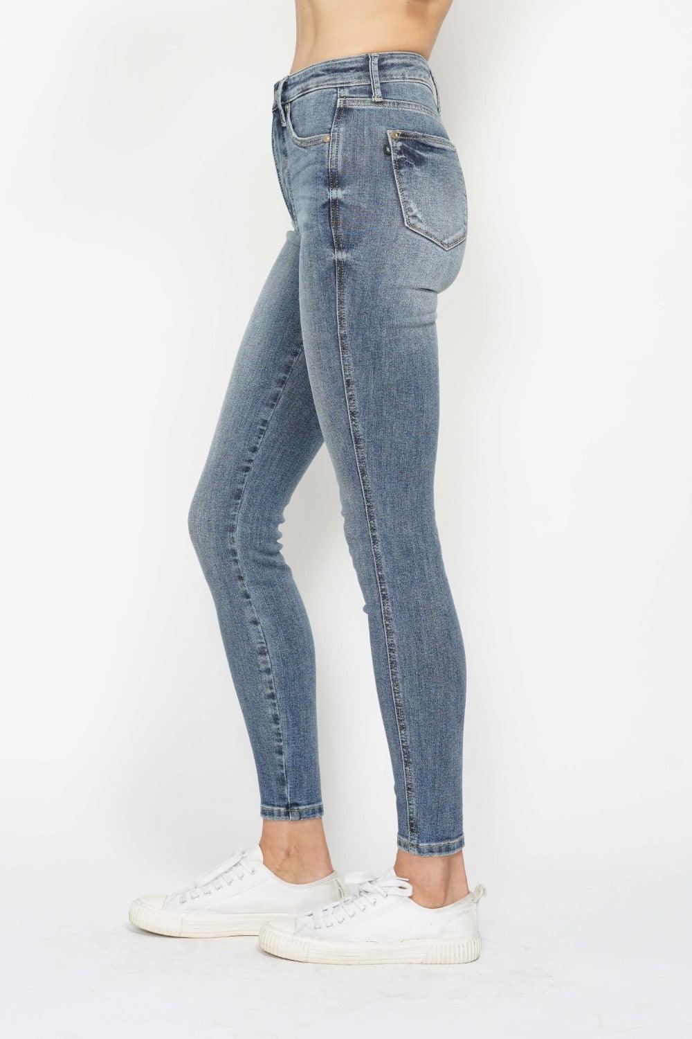 Full Size Tummy Control Contrast Wash Skinny Jeans – Sculpt, Shape, and Shine! - Znvia